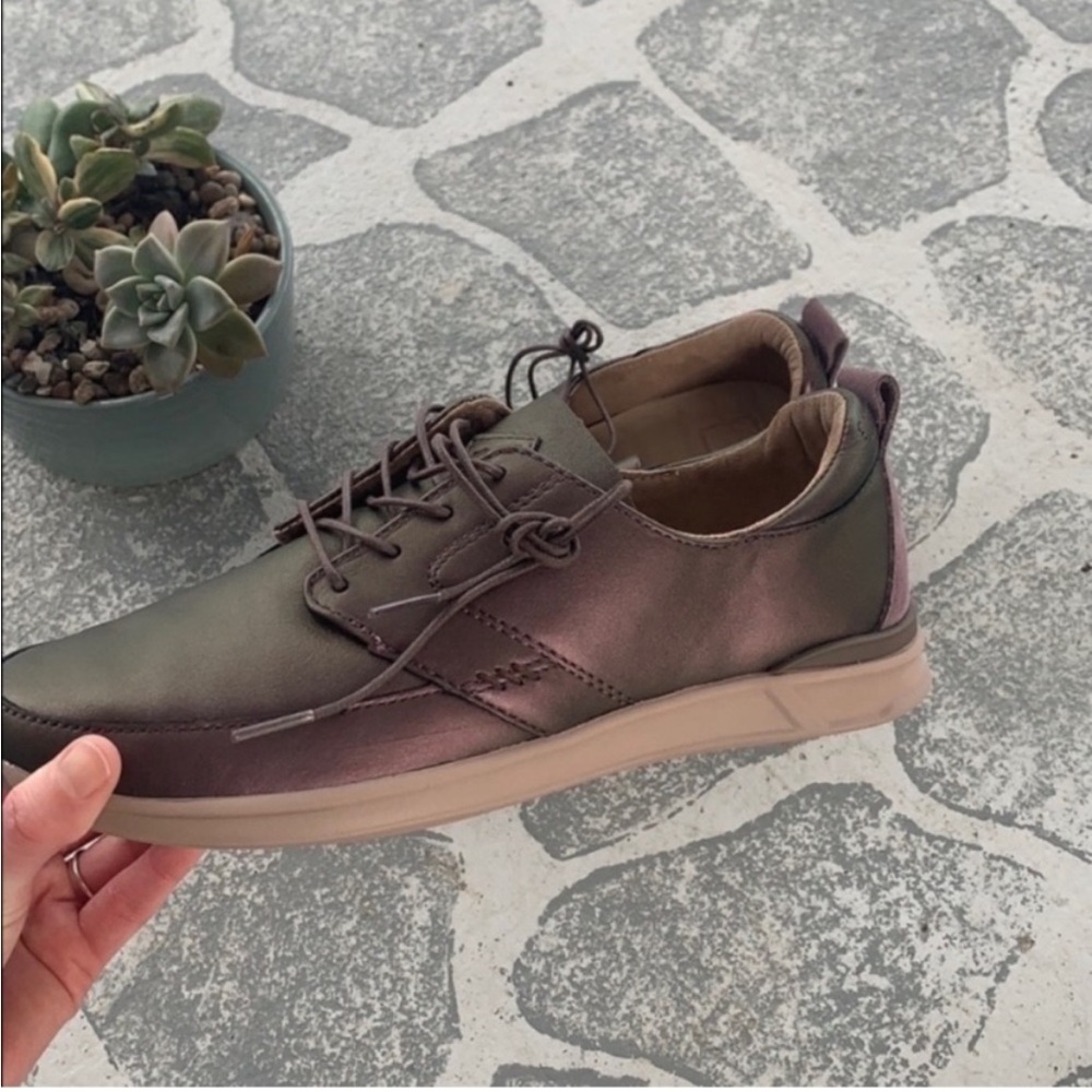 Reef Rover Low Le Sneaker - Picture 4 of 8